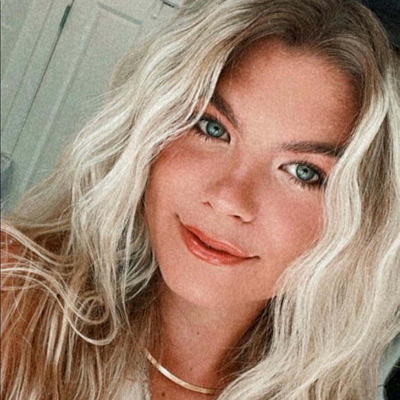 Meet your Posher, Bailey - Picture 1 of 1